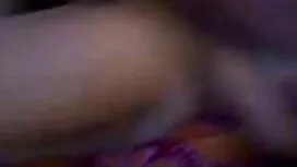 義理の妹は私の顔に彼女の胸を置くのを止め ...