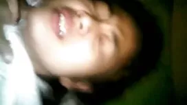先生は女性をノックし始めました。 女の子 ...