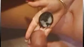 彼女のお尻の近くにウェブカメラのケンドラ ...