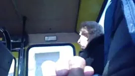 不誠実なメキシコ人の若い男をクソしていま ...