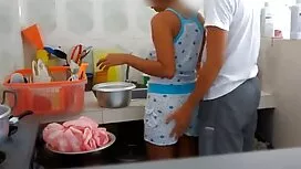 ボインのレナポールは彼女の男と浮気を開始 ...