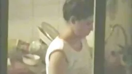角質レズビアンは庭で遊んでいます 女性  ...